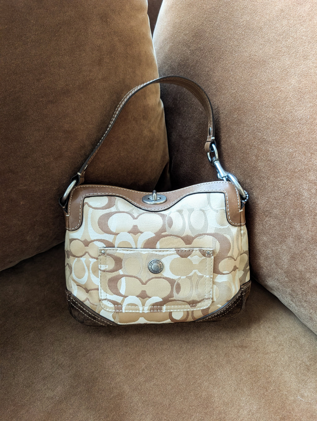 Coach Chelsea Optic Signature Hobo Shoulder Bag
