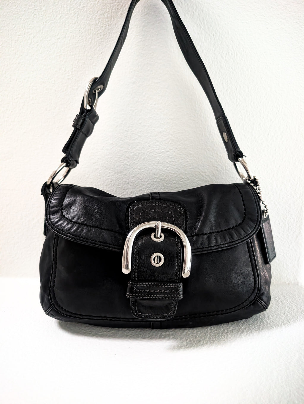 Vintage Coach Medium Leather Soho bag in black leather